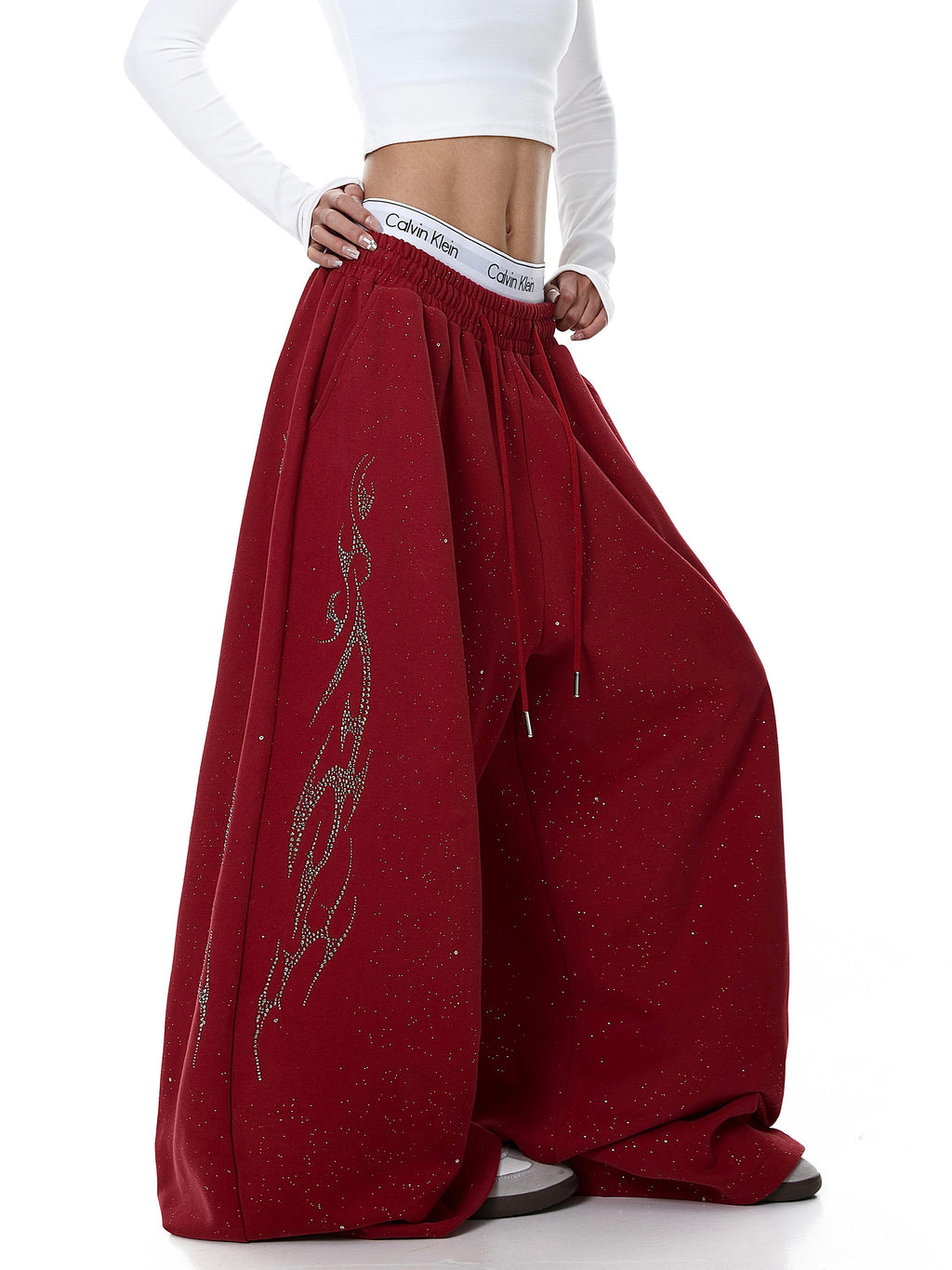 Curved knife style sweatpants, wide-leg pants