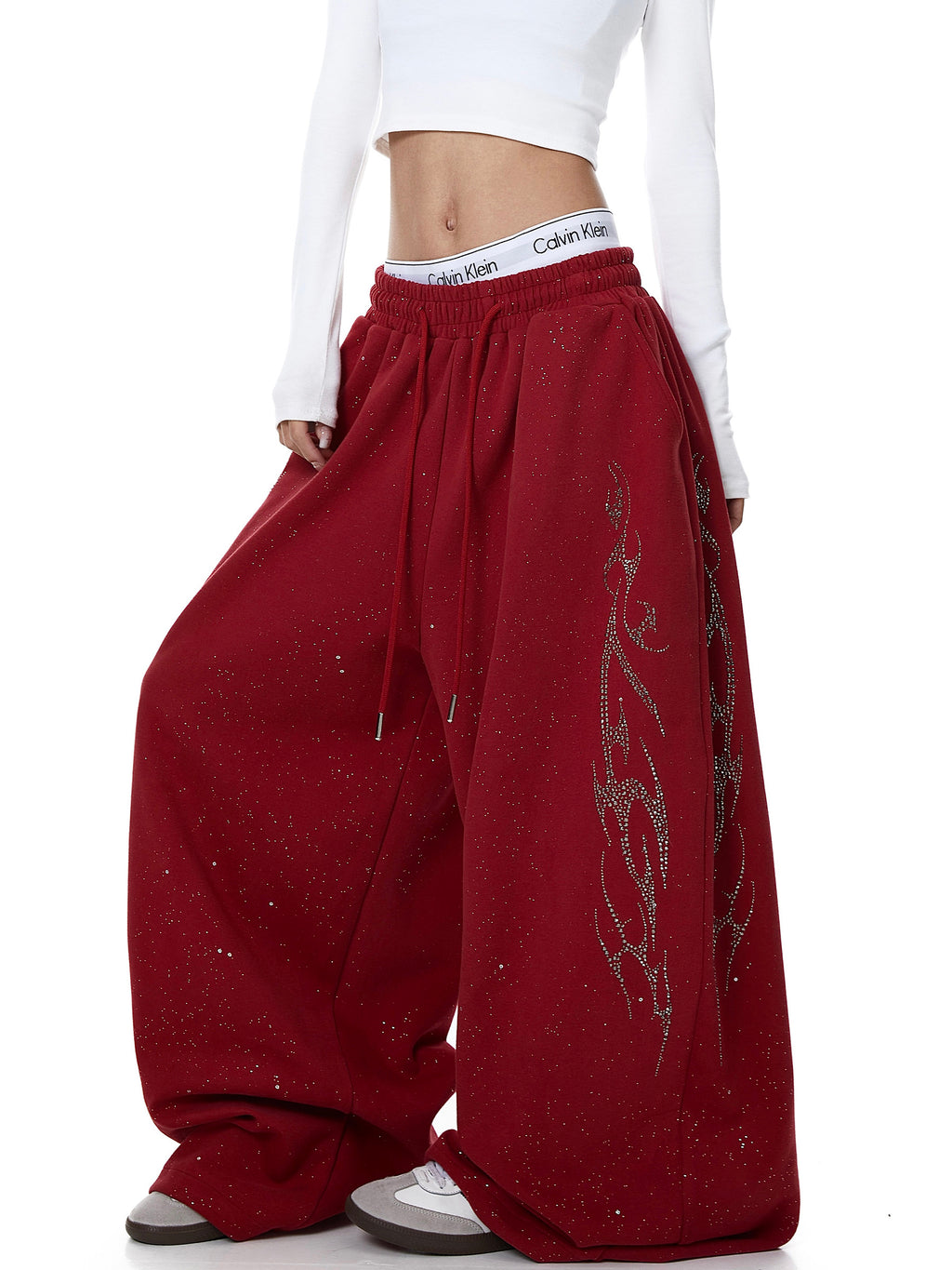 Curved knife style sweatpants, wide-leg pants